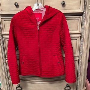 Quilted hooded zip up jacket size small ❤️
